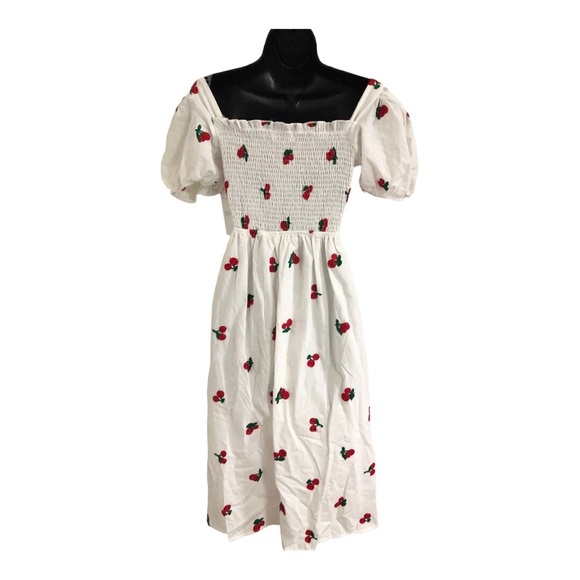 White cherry print puff‎ sleeve doen look smocked cottage dress size medium new - Picture 8 of 15